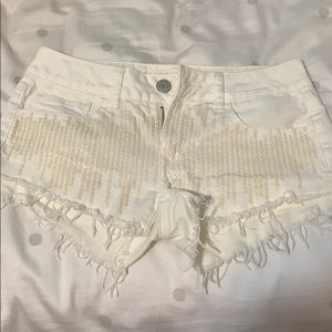 White American eagle shorts